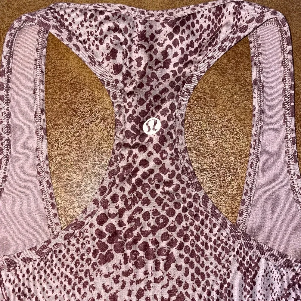 Lululemon Cool Racer Back Tank Top Pink/Burgundy Snake Skin Print Size S *No Tag